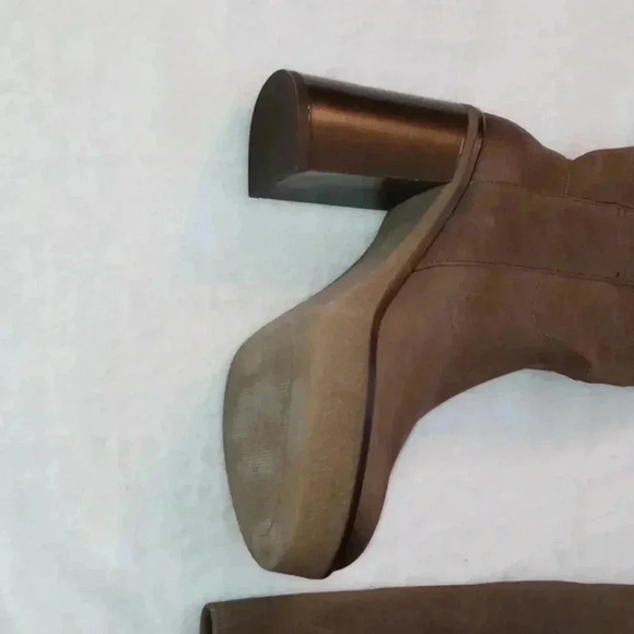 MANAS Leather platform heeled boots - Picture 7 of 11